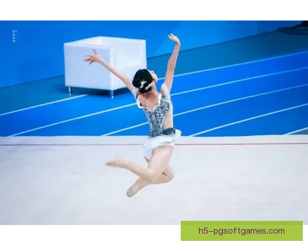 优雅上演,飒爽争霸:体操比赛争锋对决 优雅上演,飒爽争霸:体操比赛争锋对决
