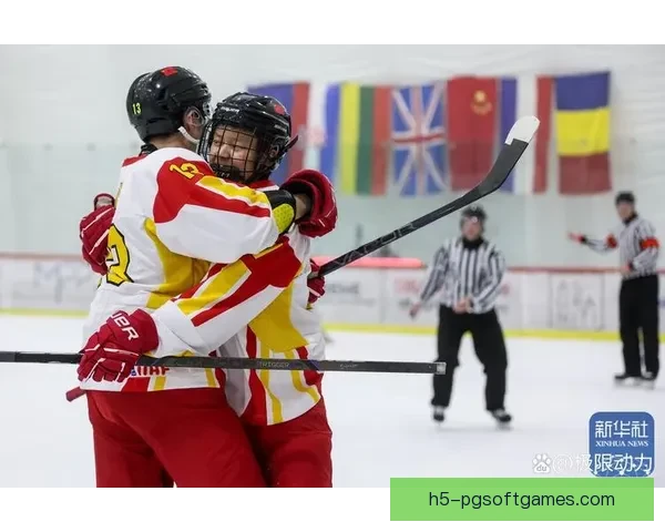 冰球赛事:激烈对抗,强弱对决,一决胜负! 冰球赛事:激烈对抗,强弱对决,一决胜负!